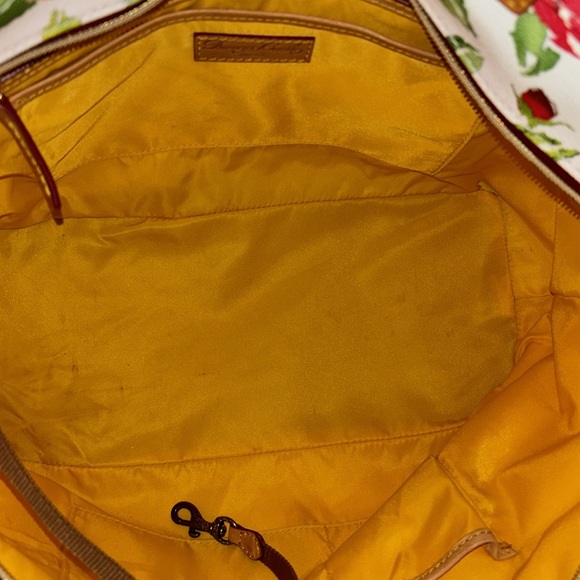 Dooney & Bourke Floral Tote Bag Excellent Condition - Picture 13 of 15